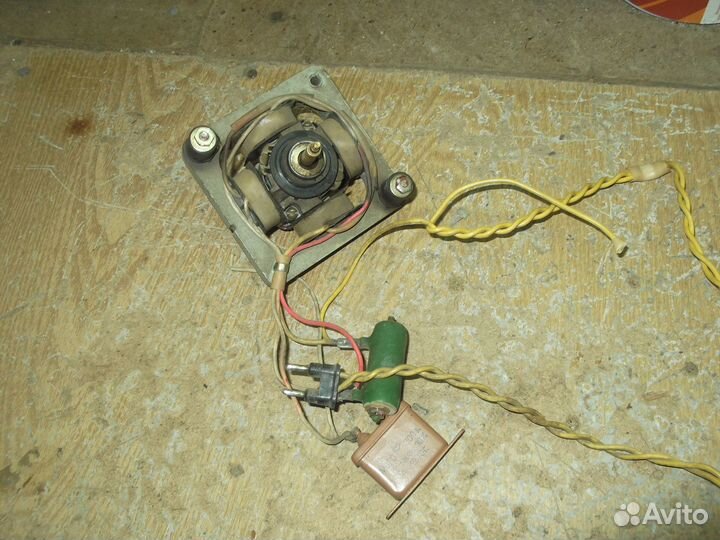 Двигатель от Проигрывателя