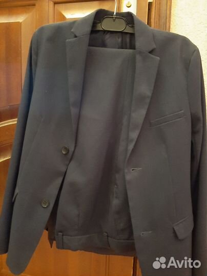 Костюм для мальчика новый 170