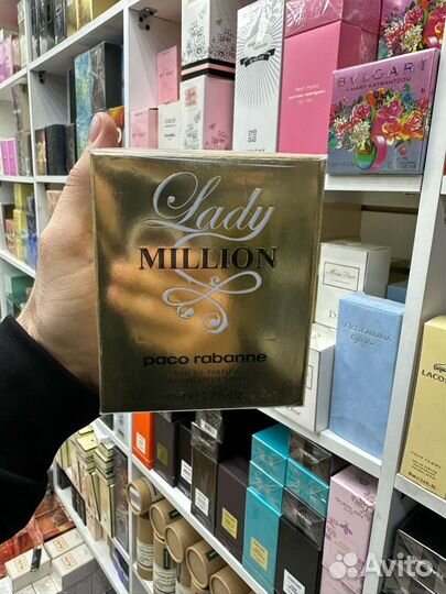 Много парфюма