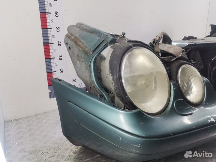 Бампер для mercedes-benz CLK-Class (W208)