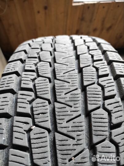 Yokohama Ice Guard SUV G075 215/70 R16