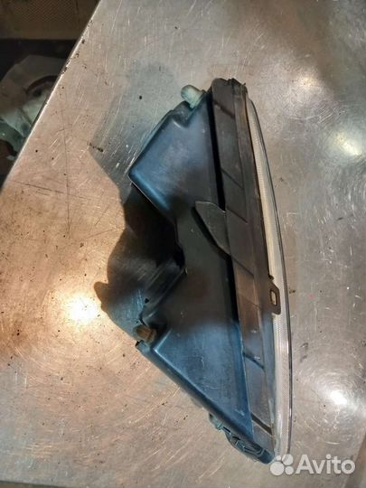 Противотуманная фара левая VW Polo