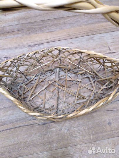 Корзина плетеная