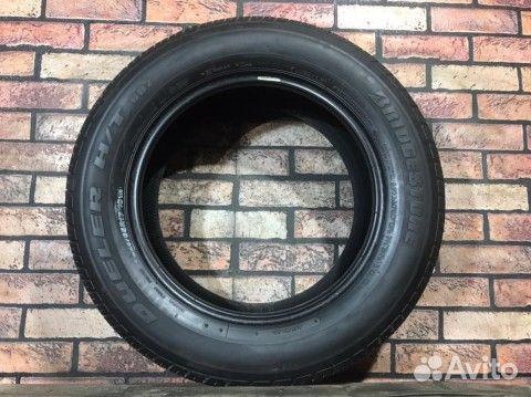 Bridgestone Dueler H/T D687 225/65 R17