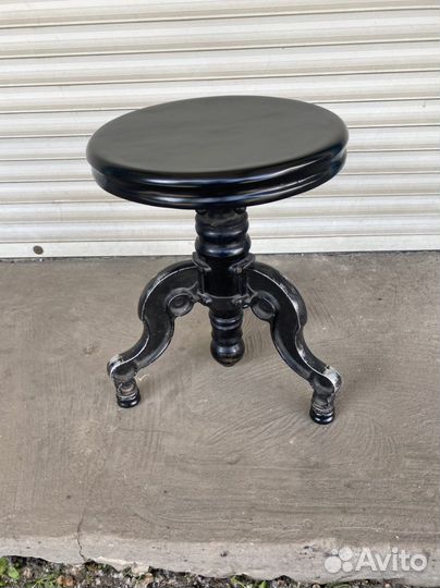 Стул рояльный,музыкальный