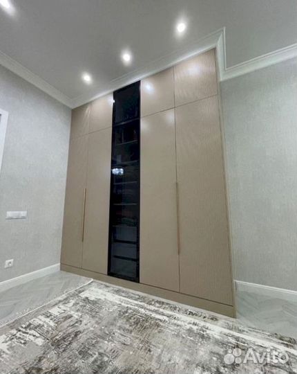 Шкаф распашной