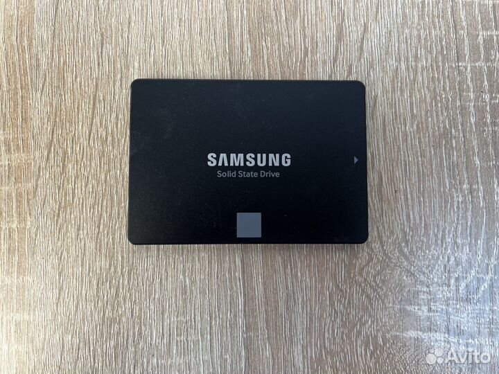 SSD Samsung 850 EVO 500 гб