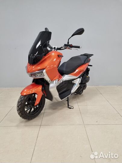 Скутер Мотомир Tracer ADV 125 куб(по документам 49