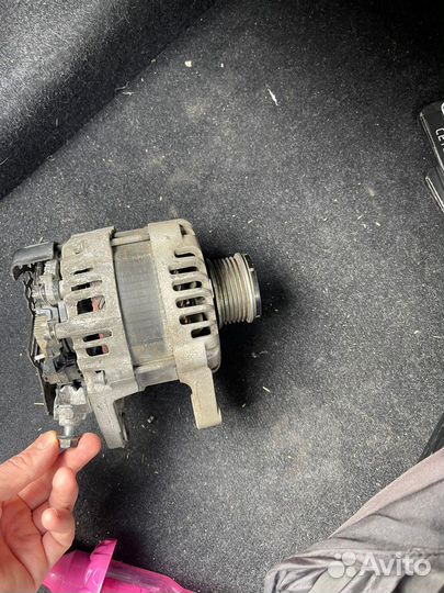 Генератор 373002F500 Hyundai / KIA