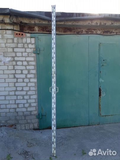 Рейка нивелирная