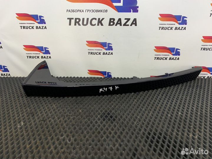 Молдинг верхней консоли левый Renault T