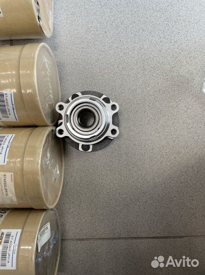 Ступица передняя. Nissan Teana II (J32)