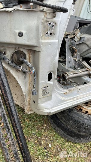 Hyundai accent карниз со стойками