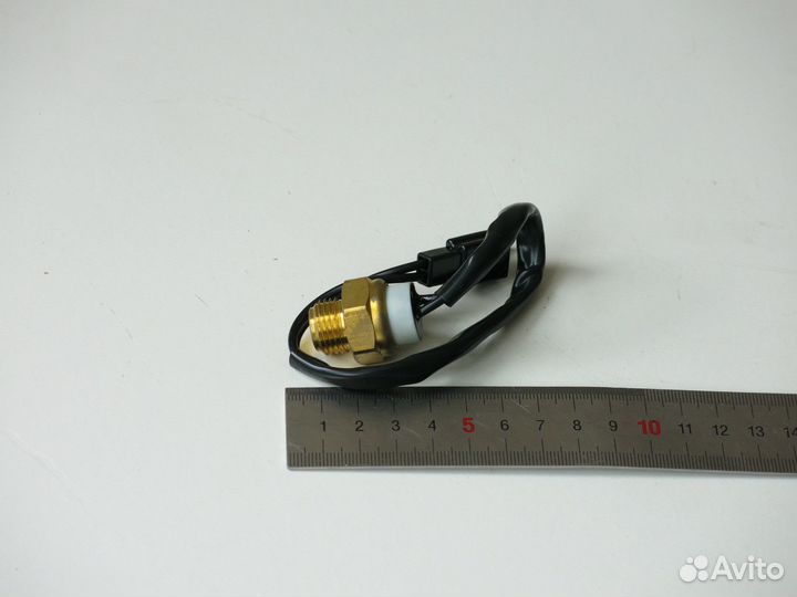 Датчик температуры Suzuki GSF250/400 GSX400/1250 V