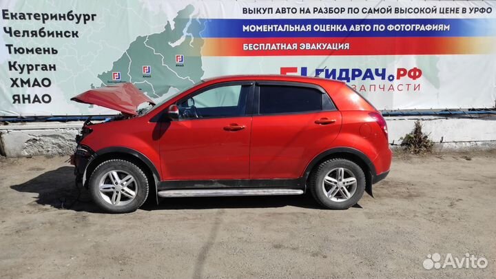 Стекло двери передней левой Ssang Yong Actyon New