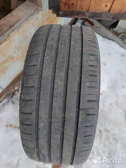 Kumho Ecsta HS51 235/45 R17 97W