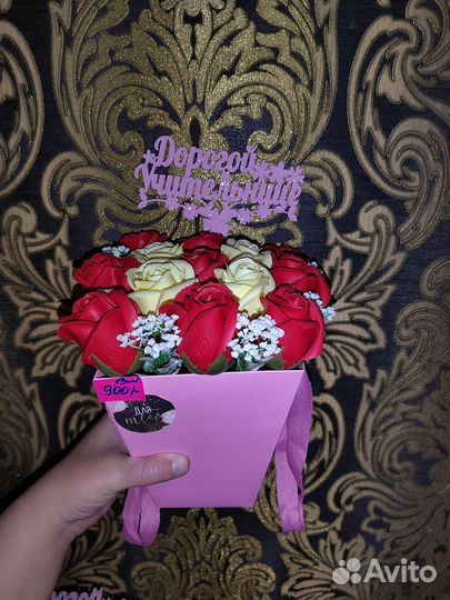 Композиция из мыльных роз