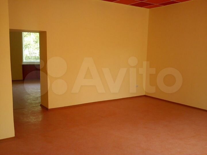 Торговая площадь, 35 м²