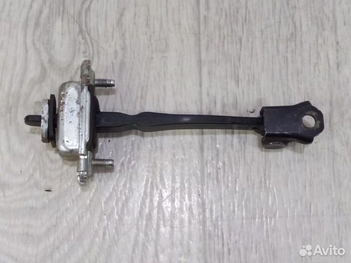 Ограничитель двери задний Chevrolet Cobalt седан