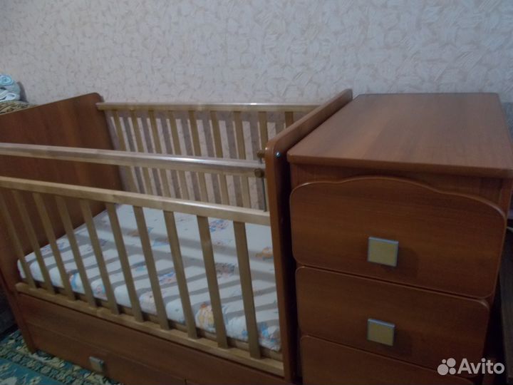 Детская кроватка трансформер с комодом