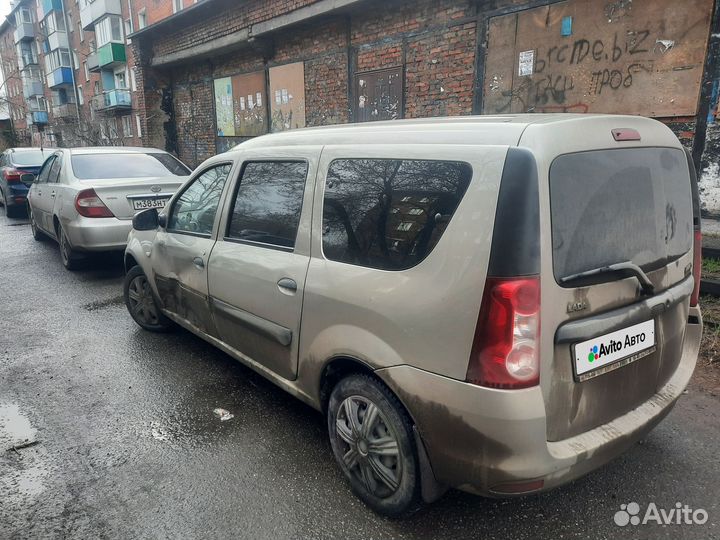 LADA Largus 1.6 МТ, 2013, битый, 168 000 км