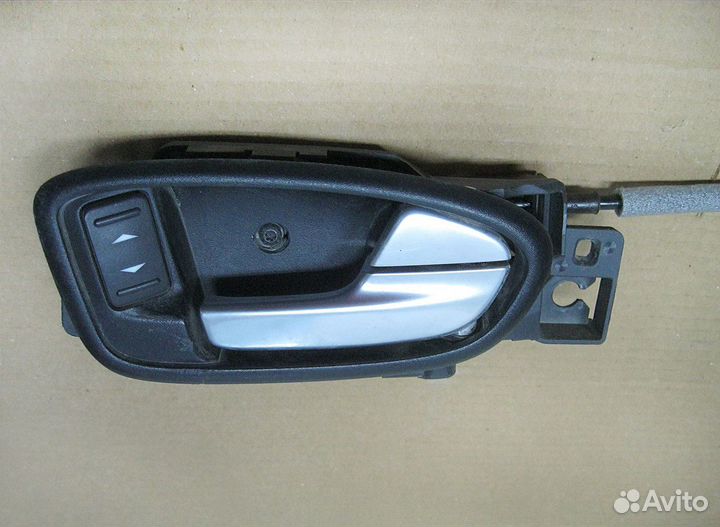 Ручка двери заднй прав. внутренняя Ford Mondeo 4