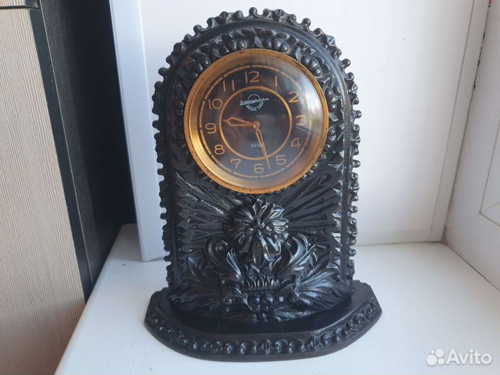 Чугунные часы цветок 1950 год