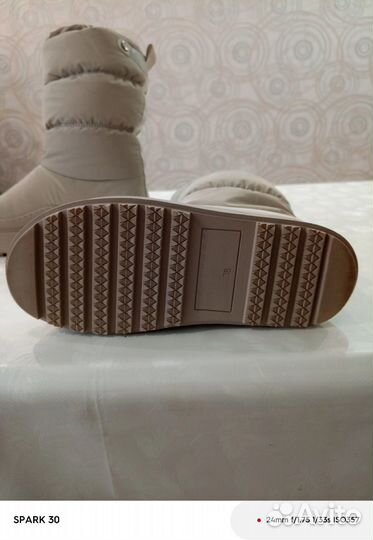 Дутики женские