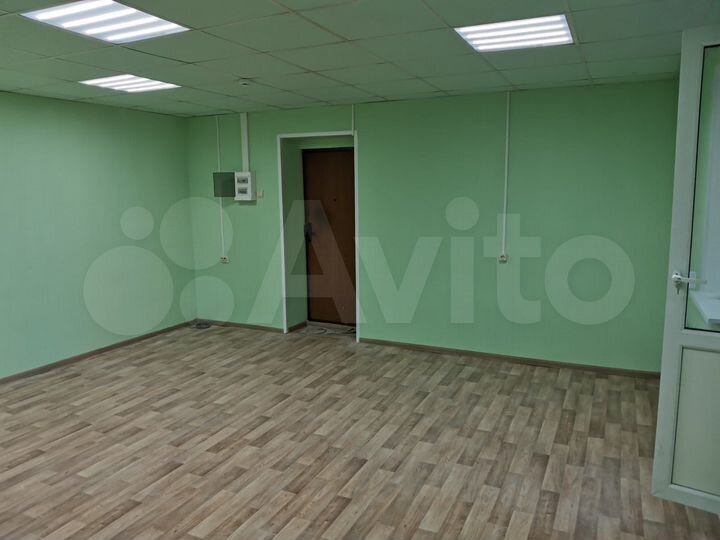 Площади Свободного назначения, 1000 м²