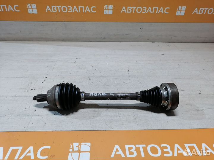Привoд левый мeханика Volkswаgen Polo 5