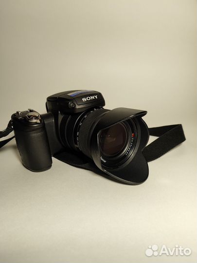 Фотоаппарат Sony DCR-R1 Cyber-shot