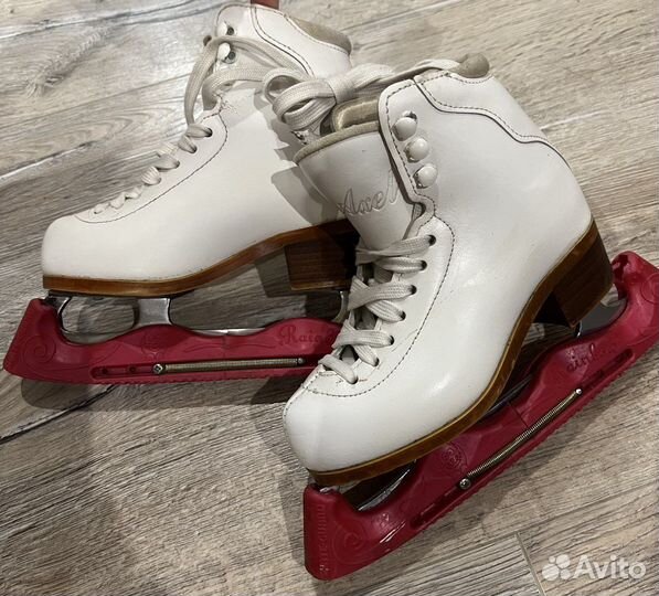 Коньки фигурные Axel