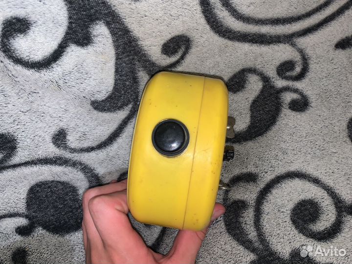 Часы Янтарь