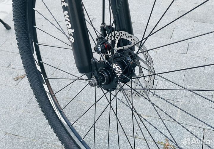 Горный велосипед на shimano прома колеса