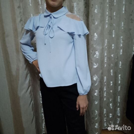 Школьные блузки для девочки р 152, 146