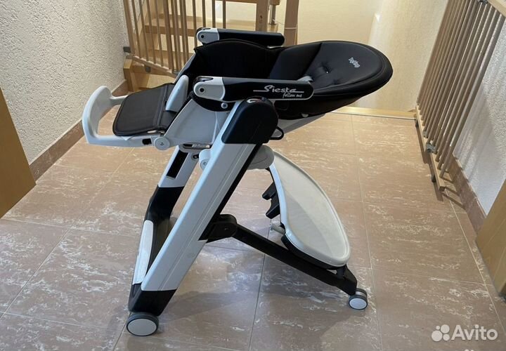 Стул для кормления Peg Perego Siesta Follow Me