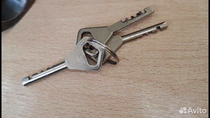 Блокиратор рулевого вала гарант