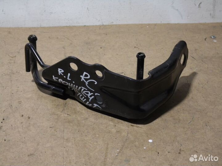 Кронштейн глушителя Тойота Лексус