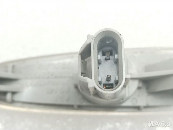 Повторитель поворота правый Mitsubishi Outlander