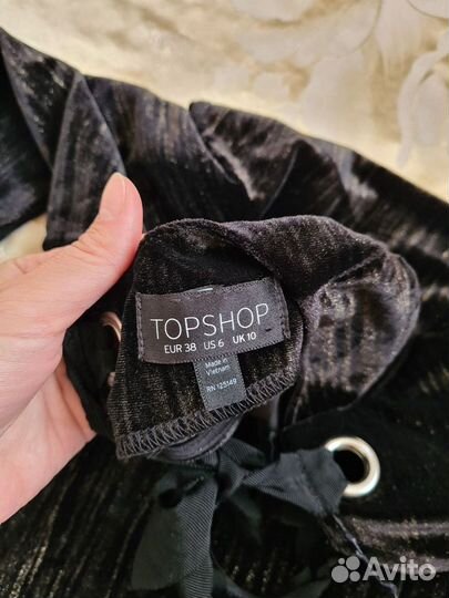 Платье бархатное с открытой спиной Topshop 44