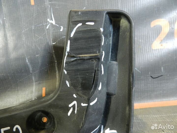 Брызговик задний правый - Kia Rio 3