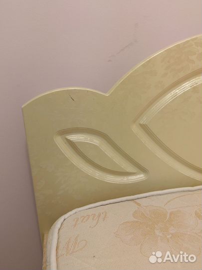 Кровать с матрасом бу