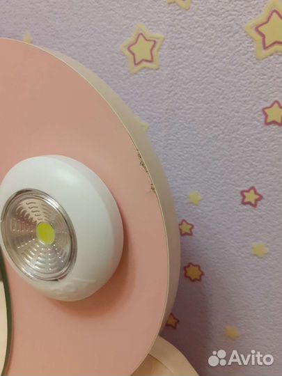 Косметический столик для девочки