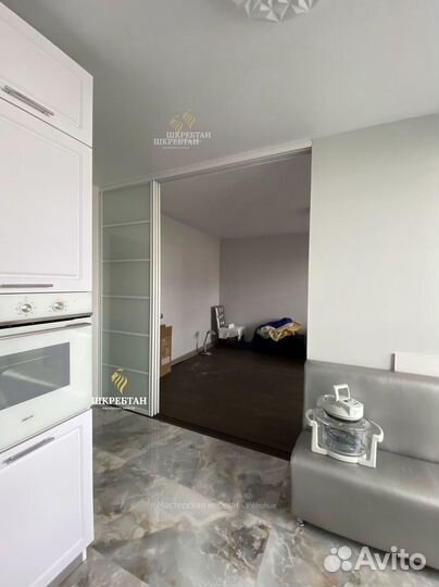 Стеклянная перегородка