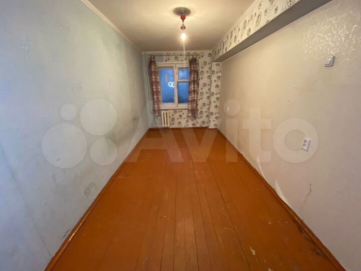 Комната 14 м² в 4-к., 2/5 эт.