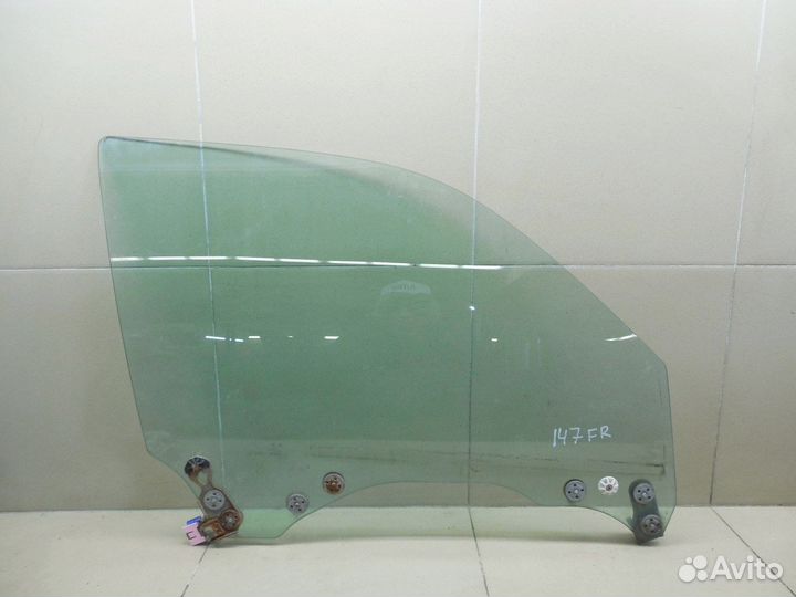 Стекло двери передней правой Forester (S11) 2002-2