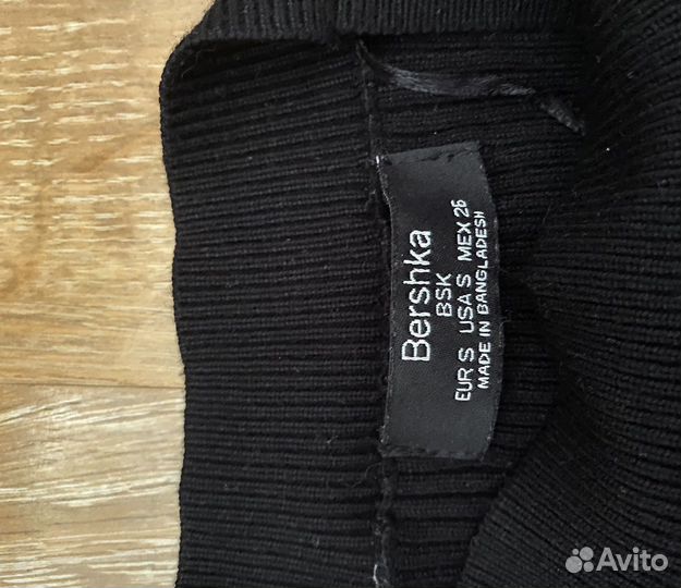 Платье bershka