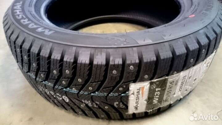 Marshal WinterCraft Ice WI31 215/60 R16 99T