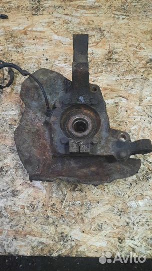 Кулак поворотный передний правый Hyundai Santa Fe