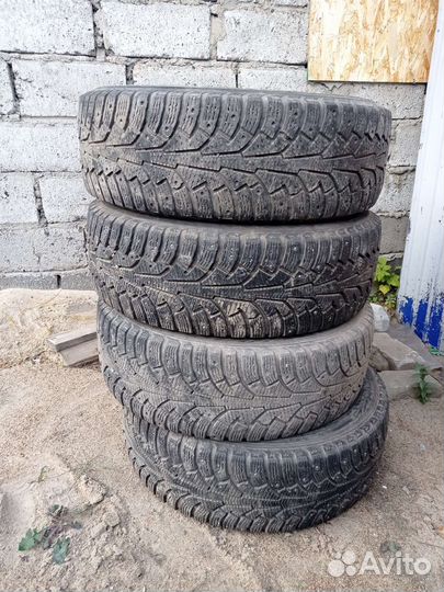 Nokian Tyres Hakkapeliitta 5 215/60 R17 100